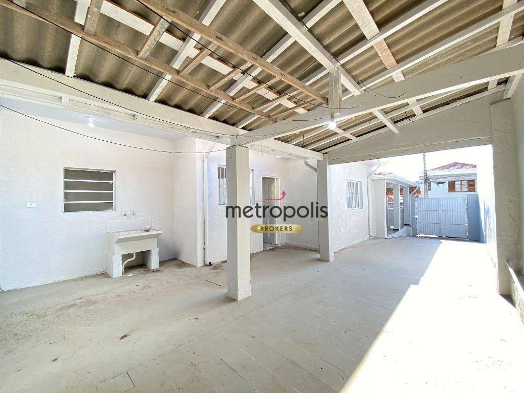 Casa para alugar com 2 quartos, 150m² - Foto 24