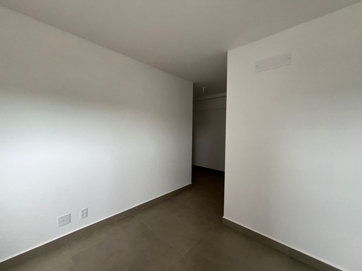 Apartamento à venda com 4 quartos, 198m² - Foto 20