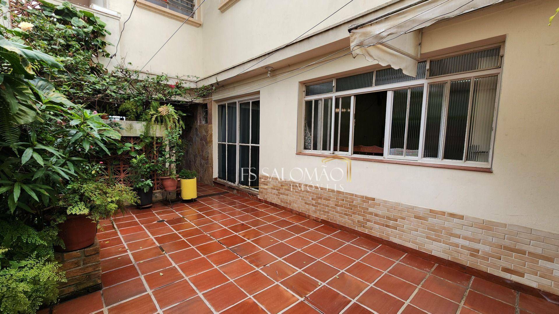 Sobrado à venda com 4 quartos, 199m² - Foto 1