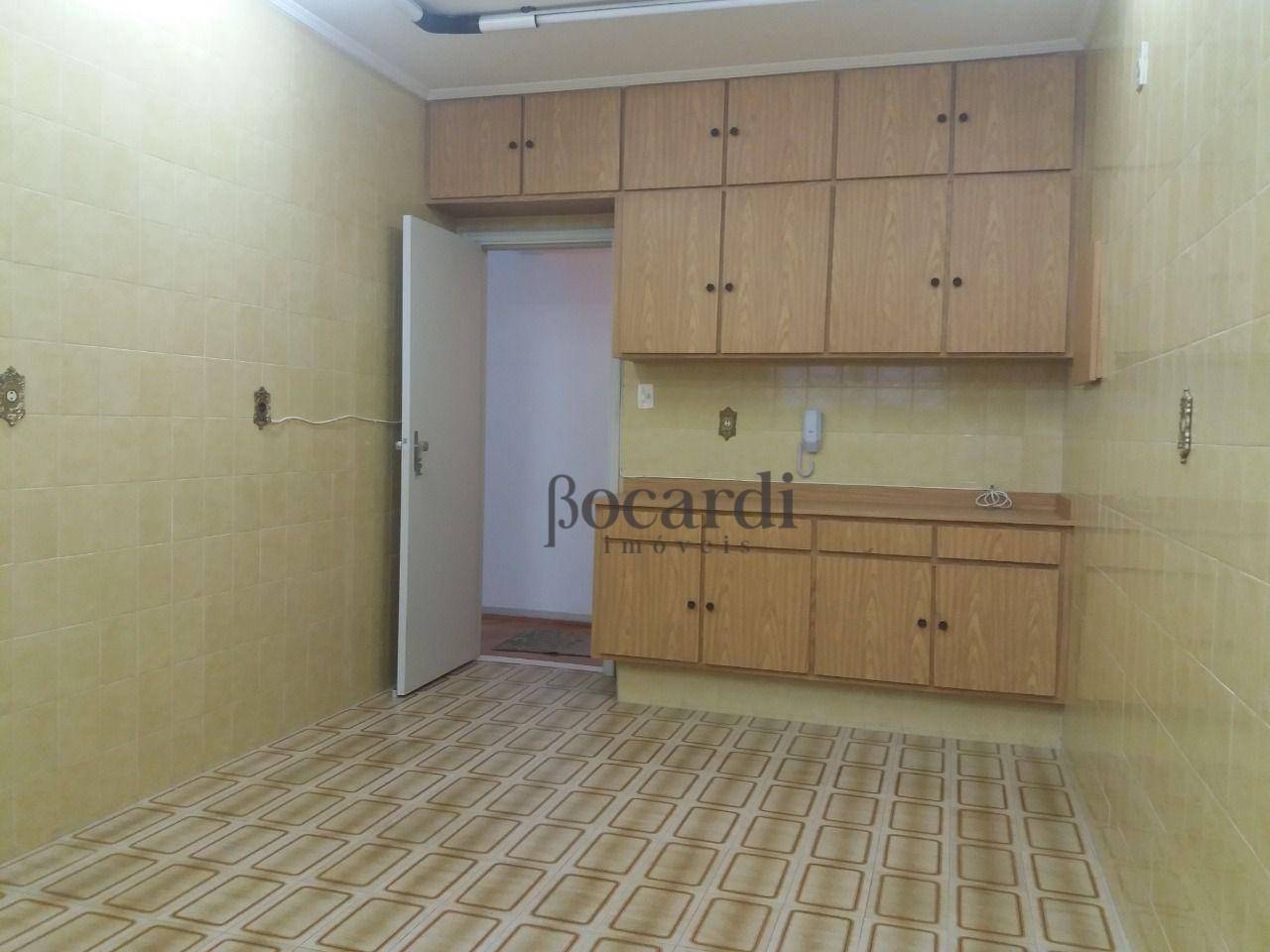 Apartamento à venda com 2 quartos, 100m² - Foto 3