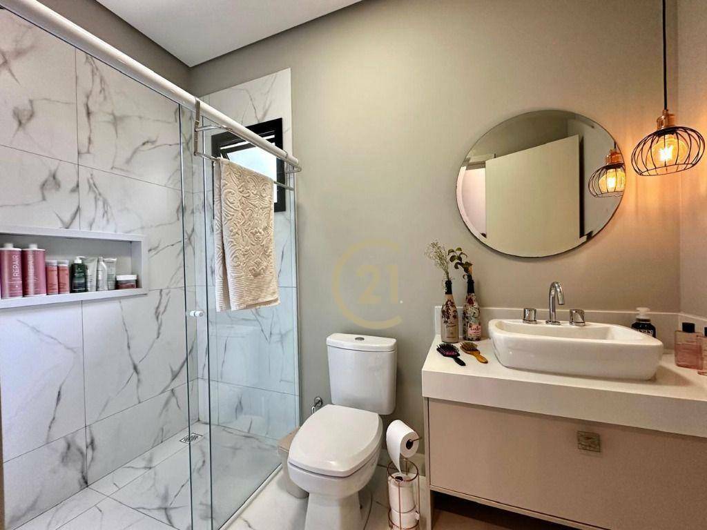 Casa de Condomínio à venda e aluguel com 3 quartos, 180m² - Foto 18