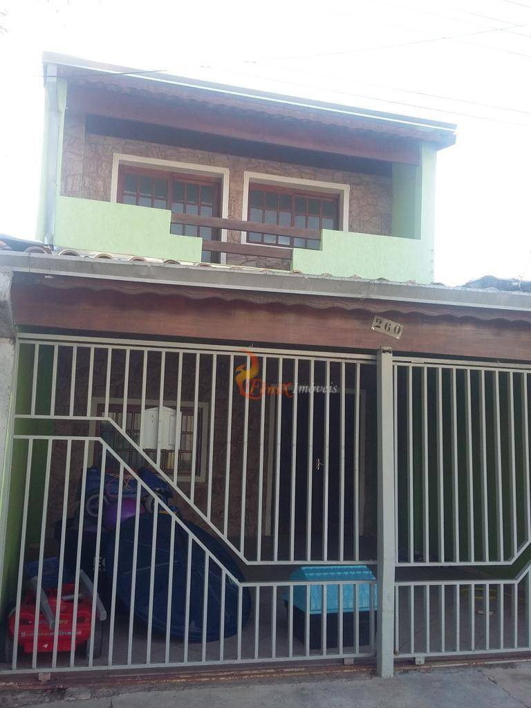 Sobrado à venda com 4 quartos, 250m² - Foto 1