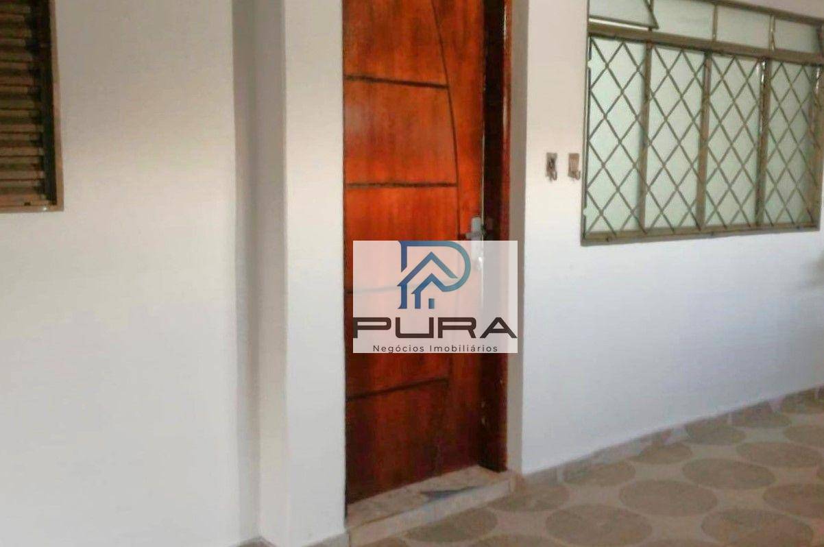 Casa à venda com 4 quartos, 159m² - Foto 3