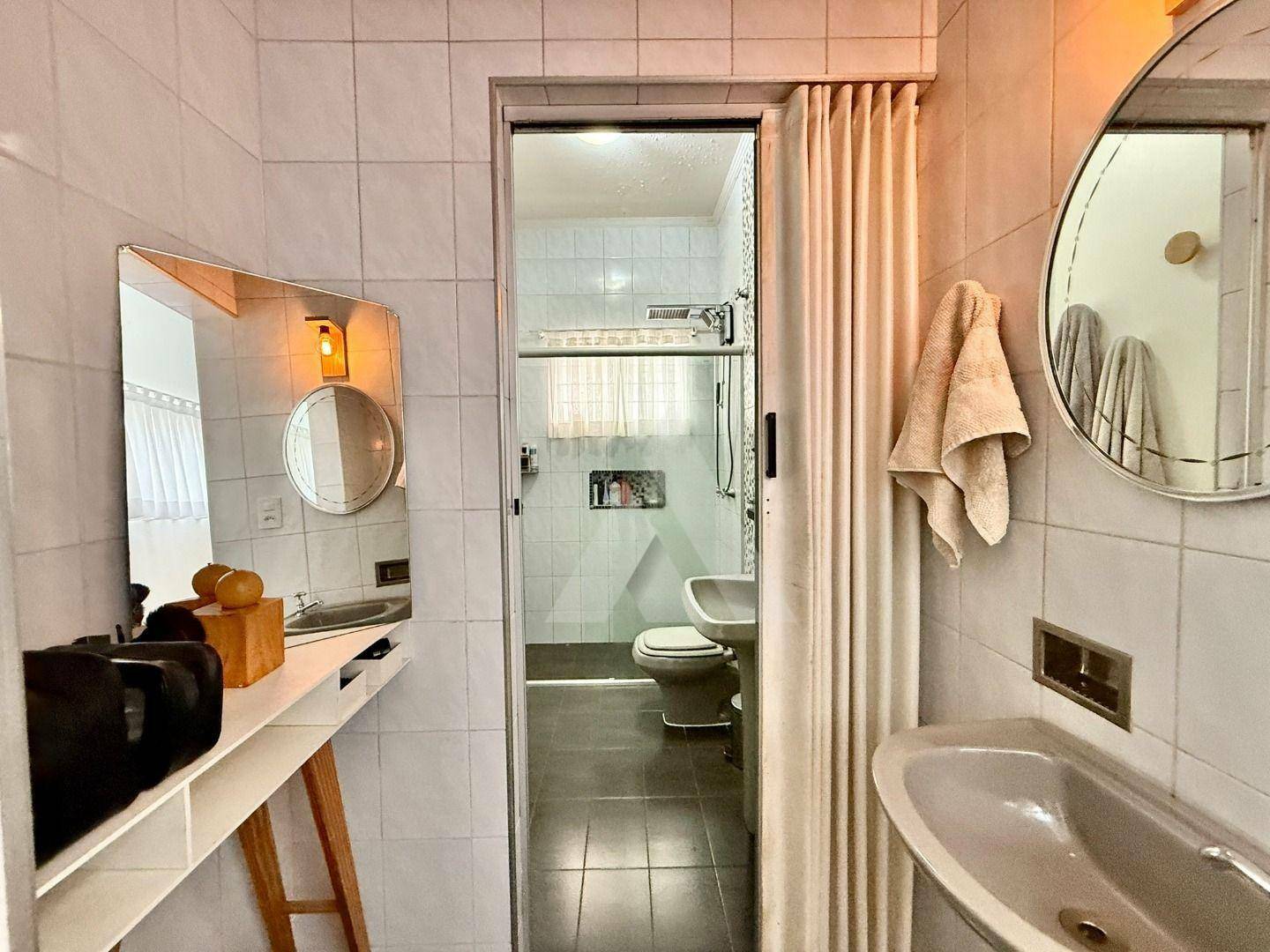 Casa à venda com 4 quartos, 215m² - Foto 29