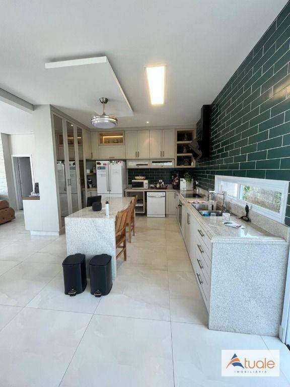 Casa de Condomínio à venda com 3 quartos, 290m² - Foto 2