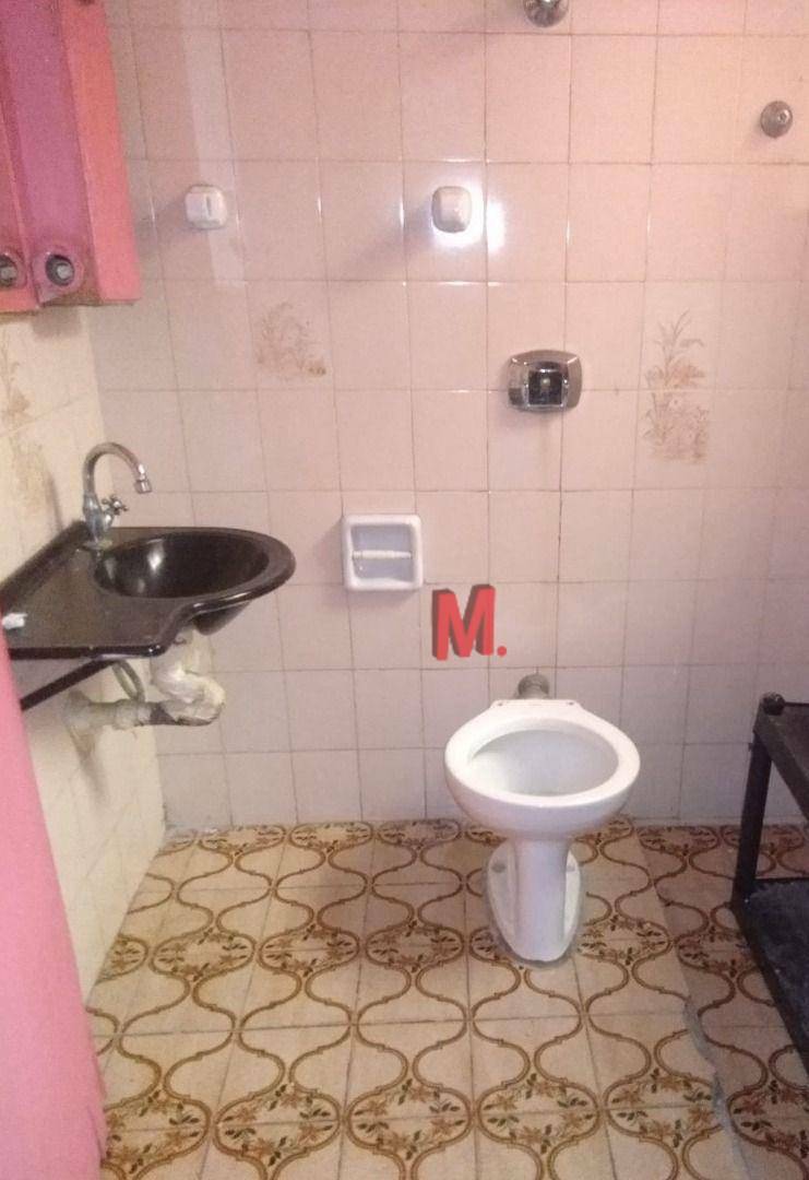 Casa à venda com 3 quartos, 195m² - Foto 9