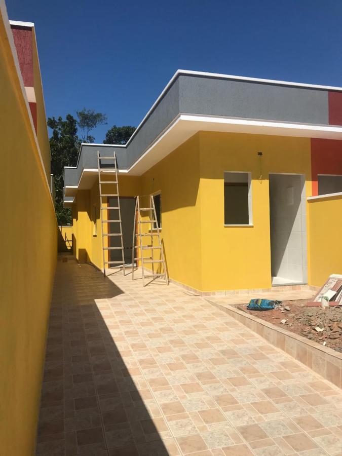 Casa à venda com 2 quartos, 55m² - Foto 1