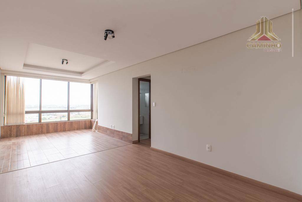 Apartamento à venda com 2 quartos, 73m² - Foto 1