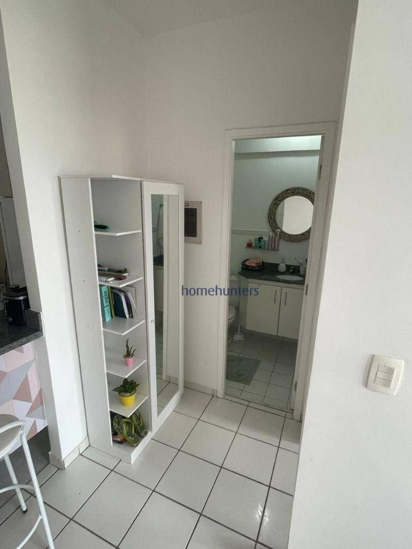 Apartamento à venda com 1 quarto, 45m² - Foto 17