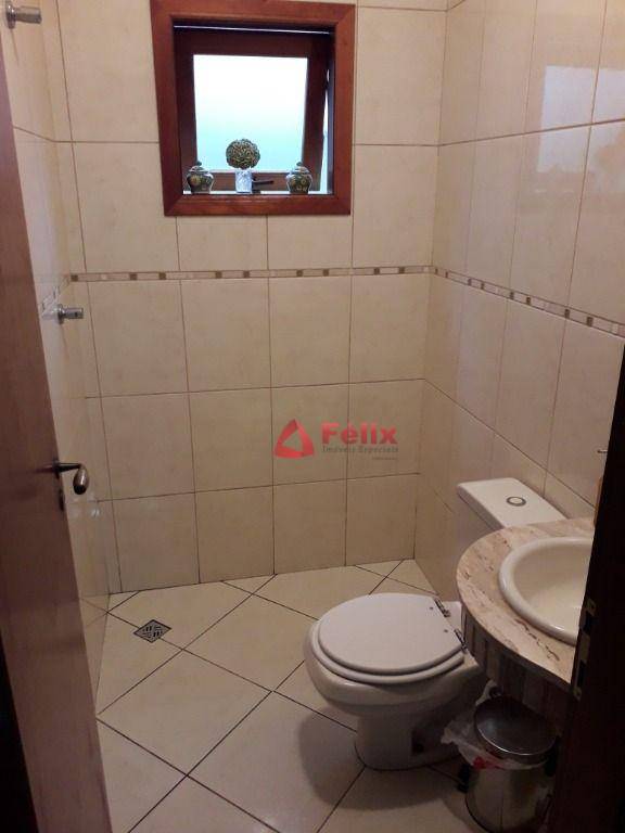 Sobrado à venda com 4 quartos, 350m² - Foto 17