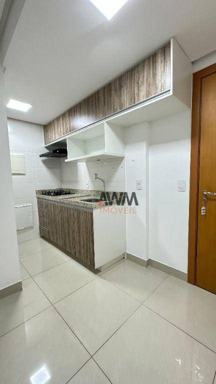 Apartamento à venda com 1 quarto, 42m² - Foto 2