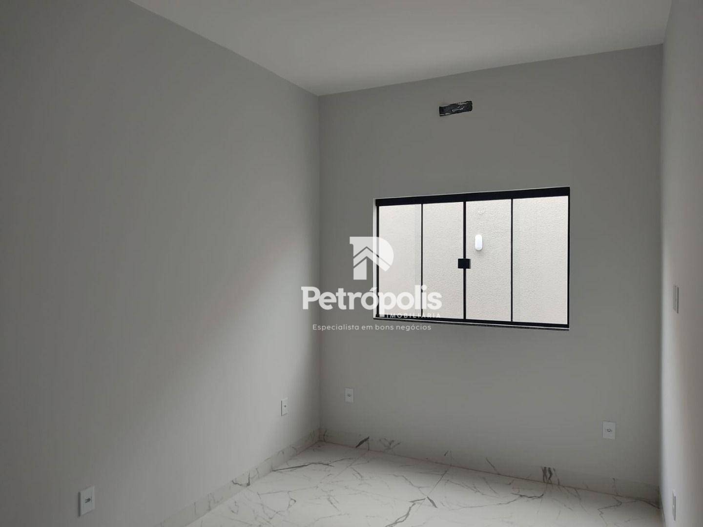 Casa à venda com 3 quartos, 150m² - Foto 4