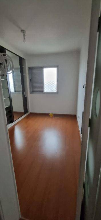 Apartamento à venda com 2 quartos, 62m² - Foto 4