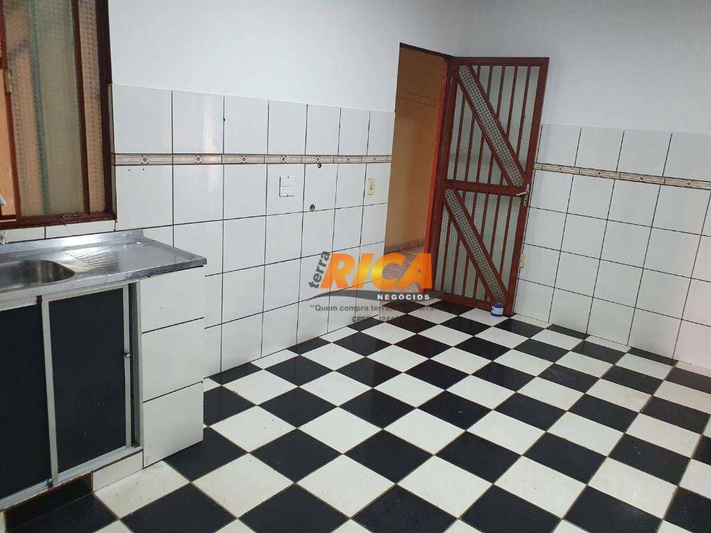 Casa à venda com 2 quartos, 400M2 - Foto 7