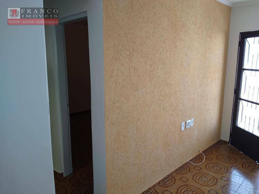 Casa à venda com 3 quartos, 200m² - Foto 21