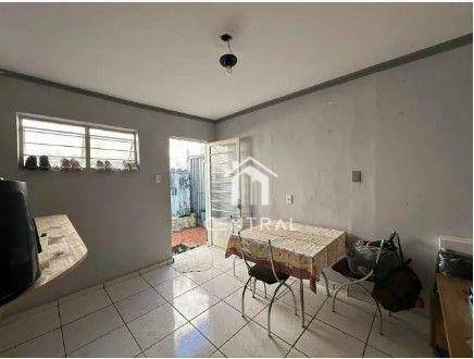 Casa à venda com 3 quartos, 180m² - Foto 10