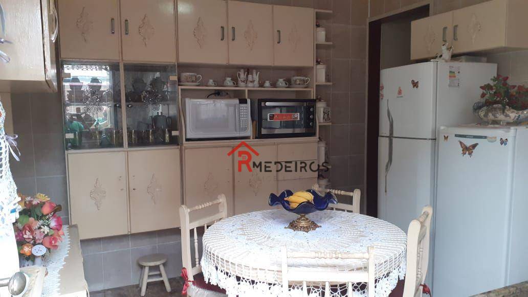 Casa à venda com 3 quartos, 210M2 - Foto 23