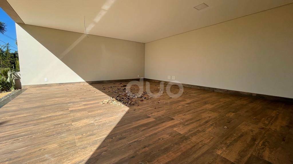 Casa de Condomínio à venda e aluguel com 3 quartos, 240m² - Foto 32