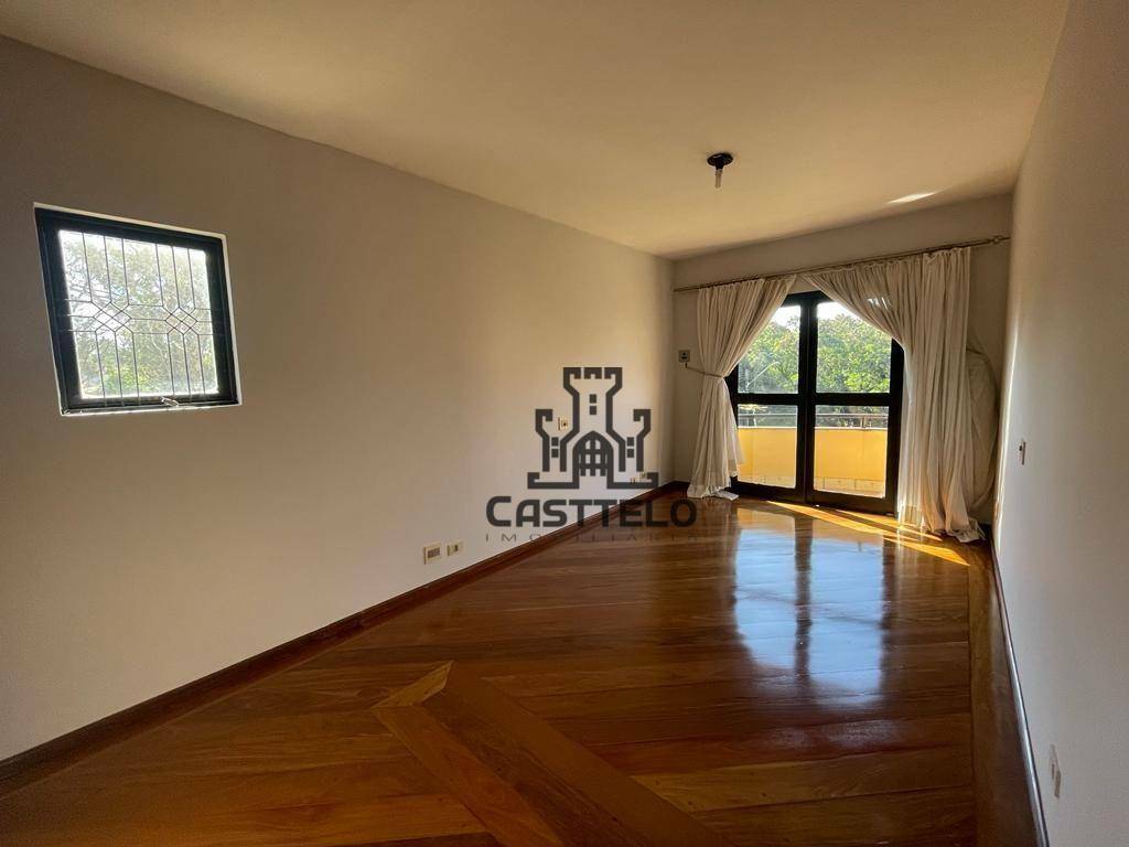 Casa à venda com 4 quartos, 266m² - Foto 24