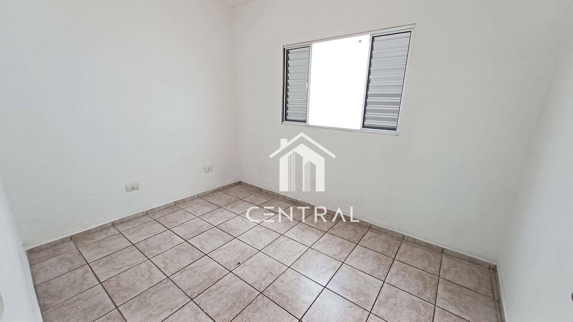 Casa para alugar com 5 quartos, 130m² - Foto 9