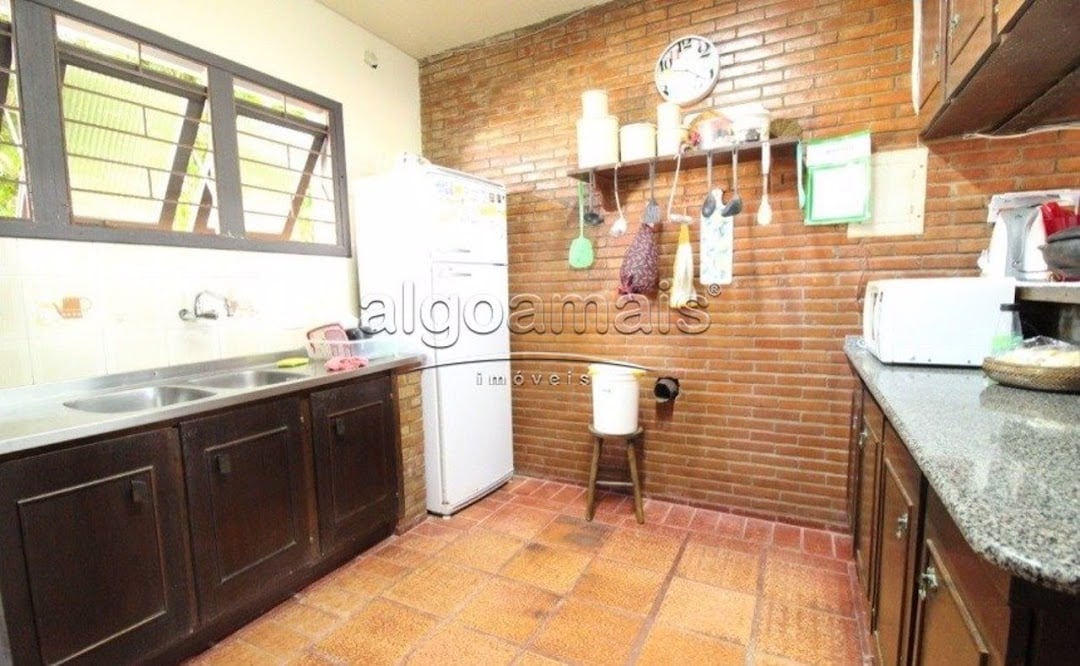 Casa à venda com 3 quartos, 250m² - Foto 17