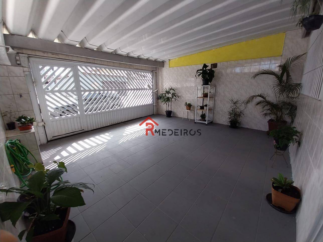 Casa à venda com 3 quartos, 97m² - Foto 2