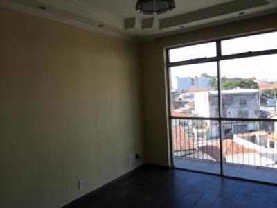 Apartamento para alugar com 3 quartos, 77m² - Foto 1