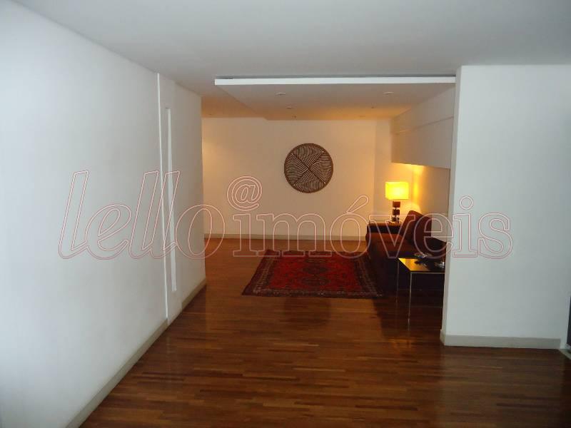 Apartamento à venda com 3 quartos, 200m² - Foto 26