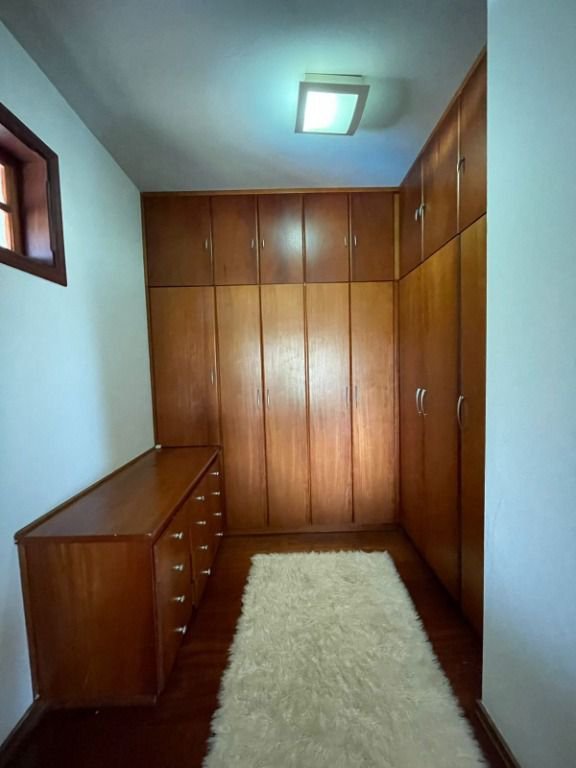 Casa de Condomínio à venda com 4 quartos, 380m² - Foto 4