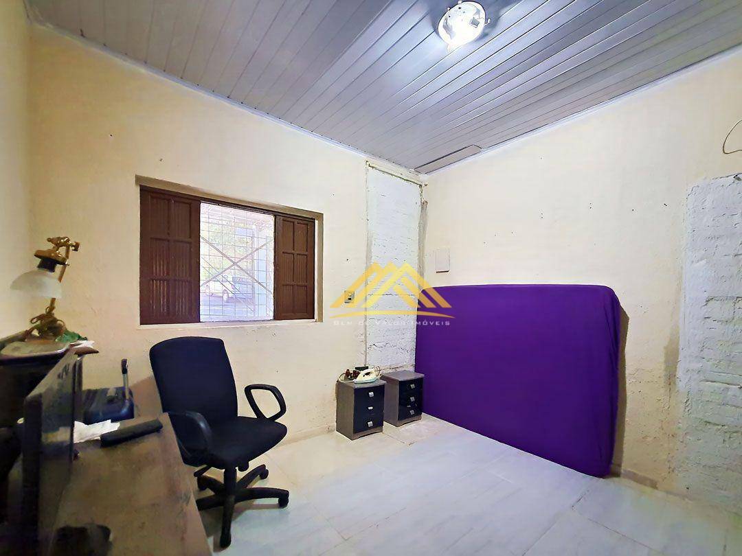 Casa à venda com 3 quartos, 62m² - Foto 7