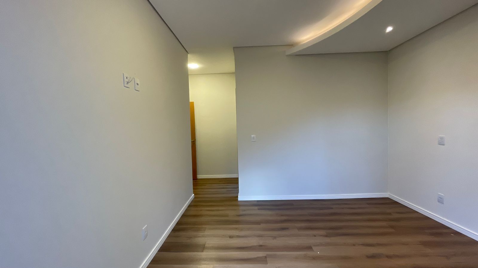 Casa à venda com 3 quartos, 177m² - Foto 9