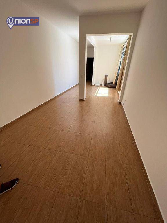 Apartamento à venda com 2 quartos, 85m² - Foto 4