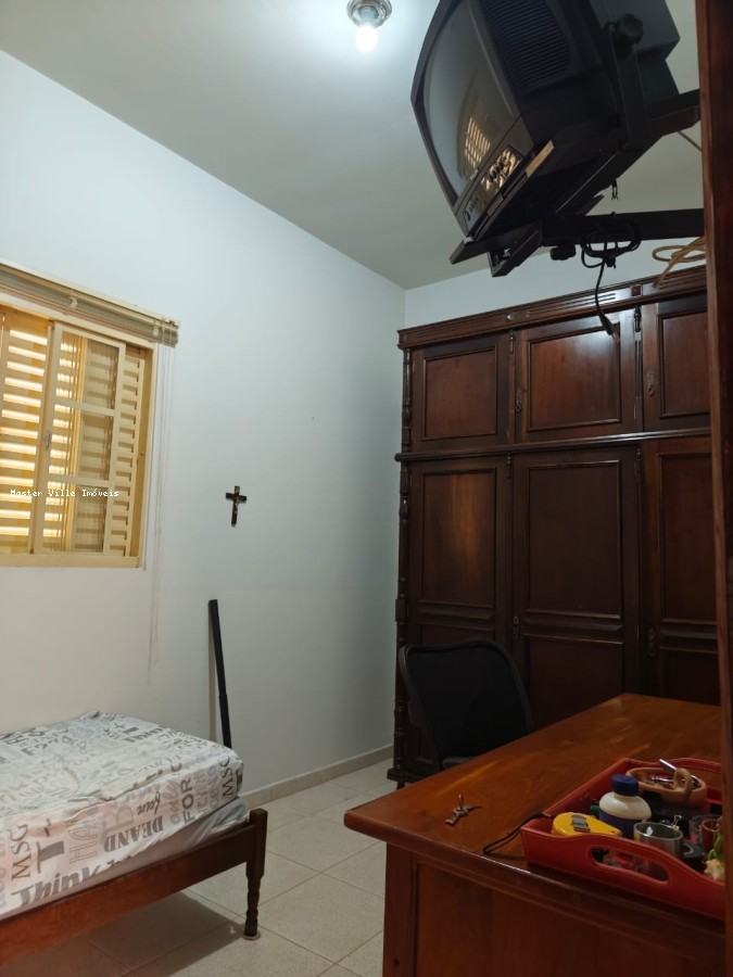 Casa para alugar com 3 quartos, 120m² - Foto 8