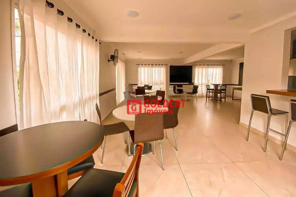 Apartamento à venda com 2 quartos, 55m² - Foto 23