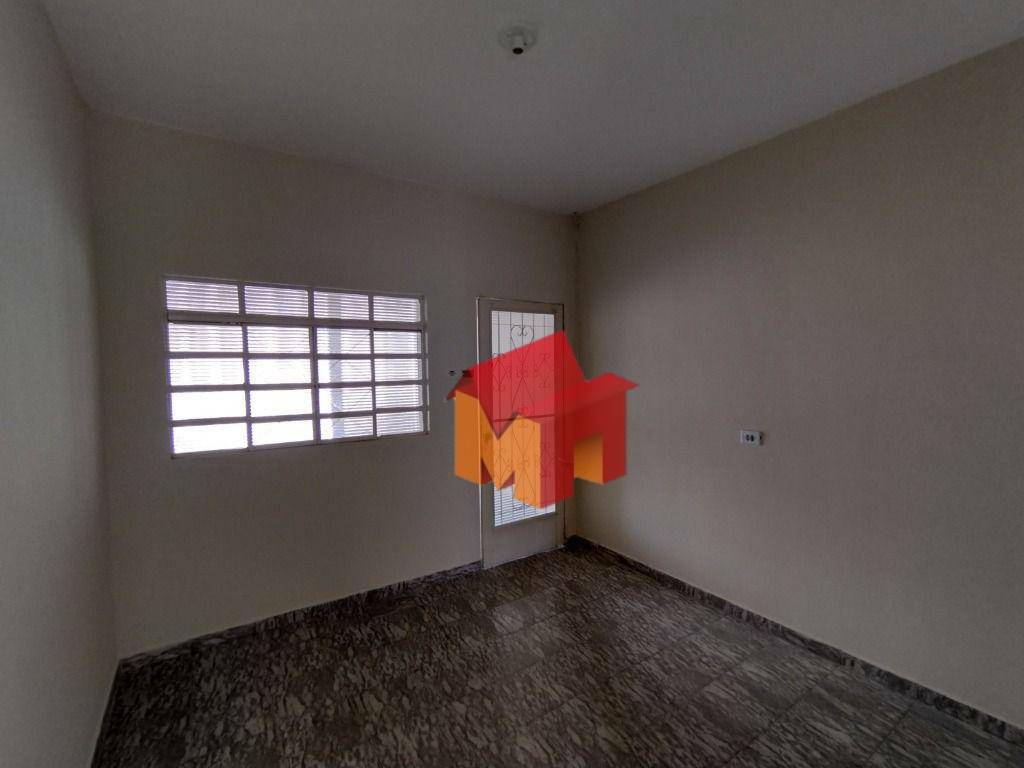 Casa à venda com 4 quartos, 200m² - Foto 9