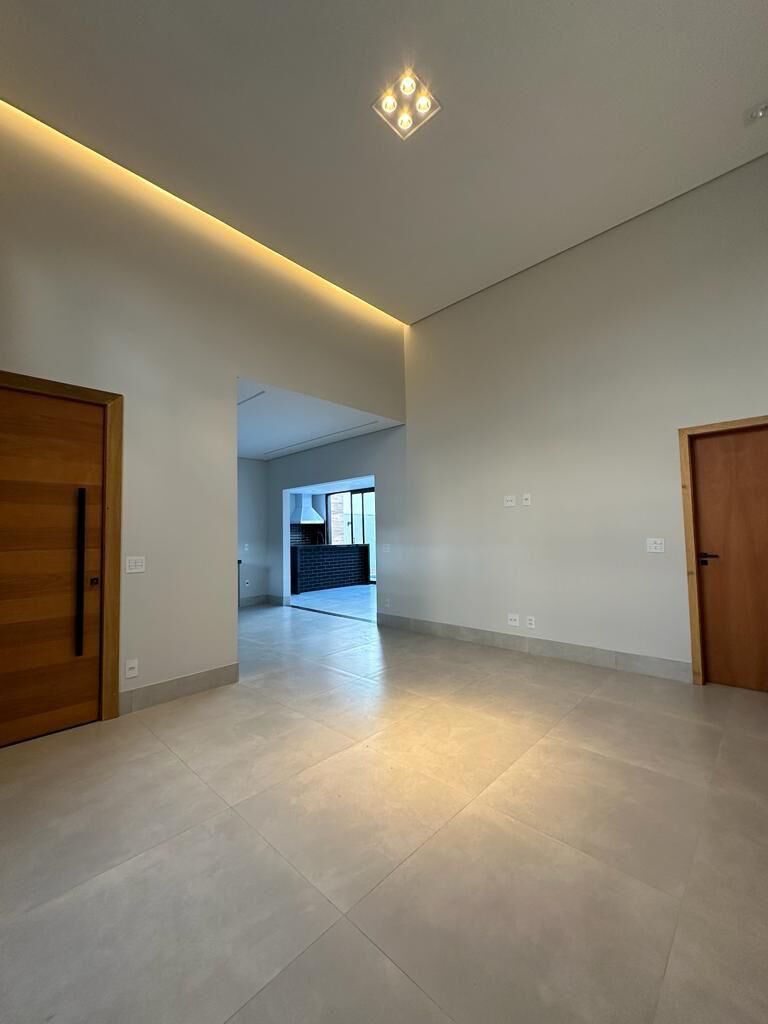 Casa à venda com 3 quartos, 190m² - Foto 3