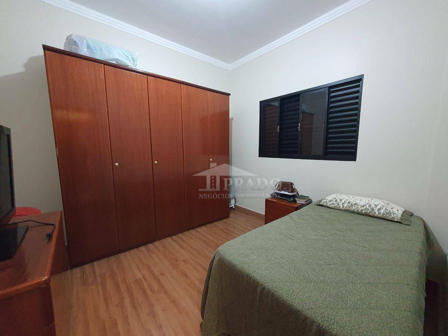 Casa à venda com 4 quartos, 231m² - Foto 15