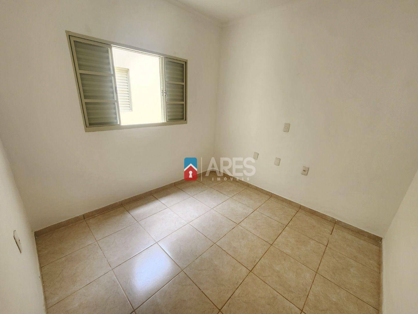 Casa à venda com 3 quartos, 80m² - Foto 11