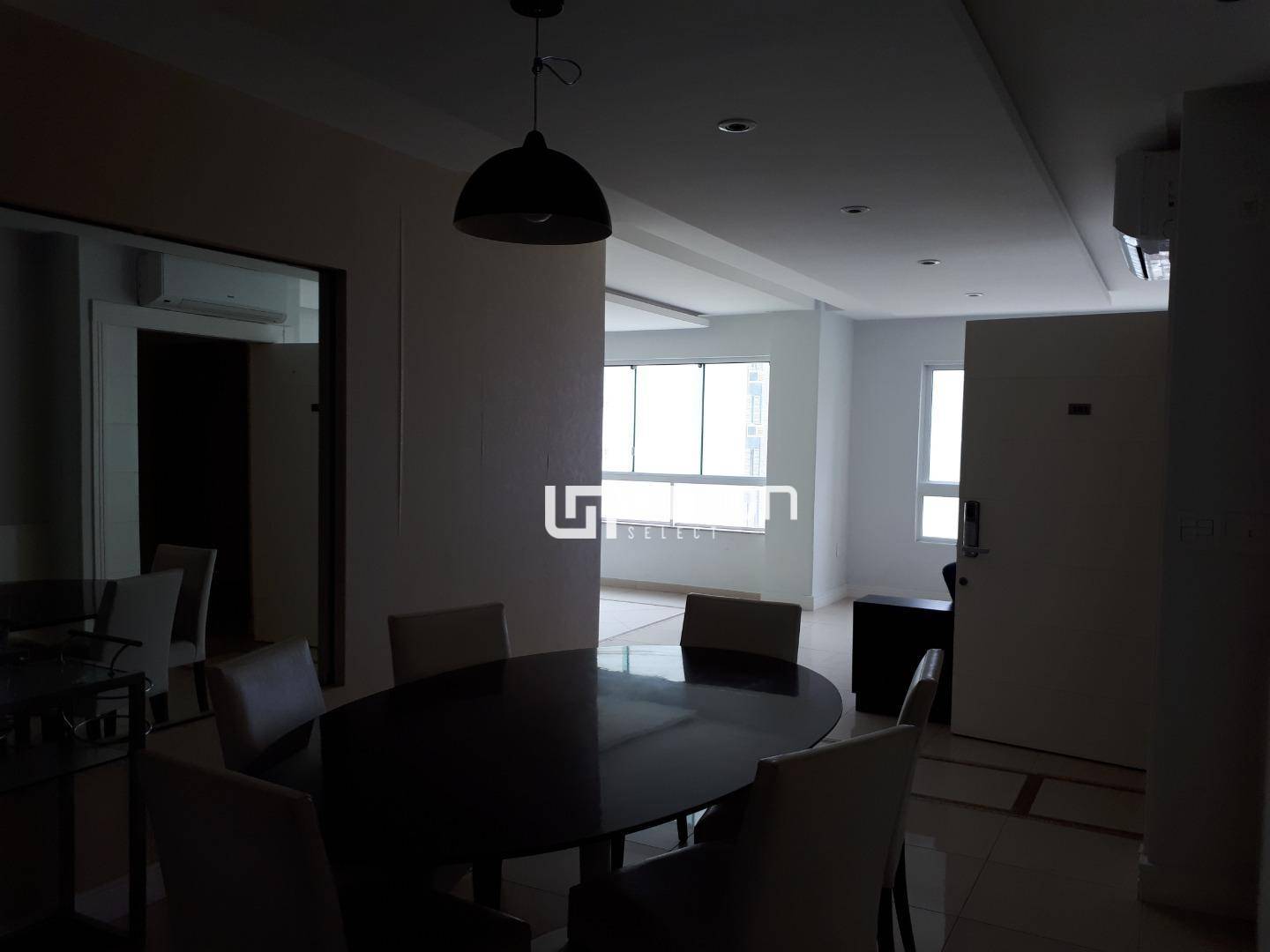 Apartamento à venda com 4 quartos, 185m² - Foto 7