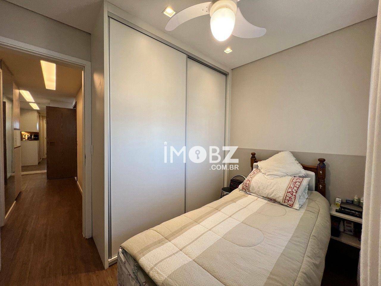 Apartamento à venda com 4 quartos, 198m² - Foto 33