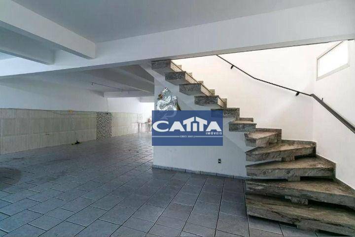 Casa para alugar com 3 quartos, 400m² - Foto 17