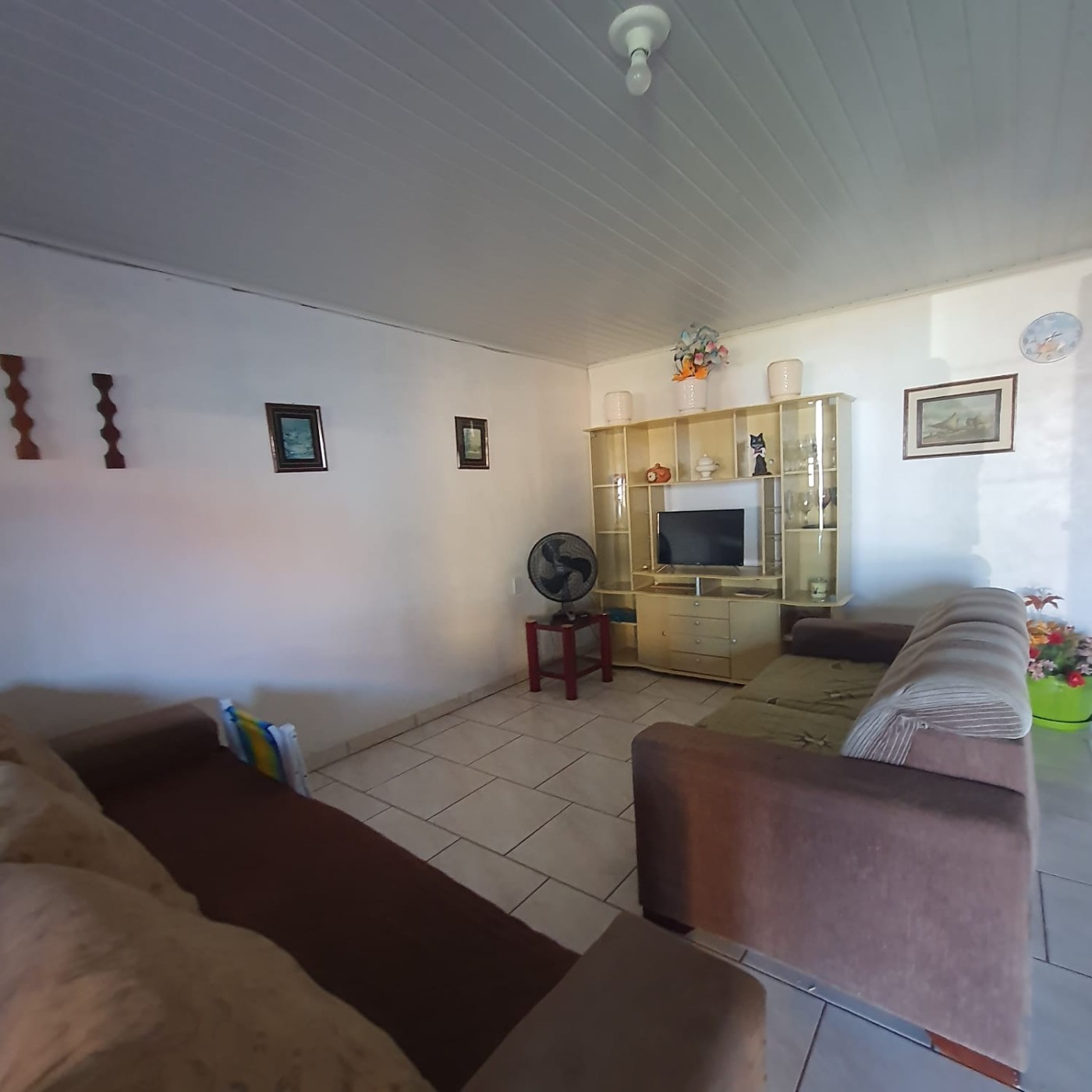 Casa à venda com 2 quartos, 300m² - Foto 4