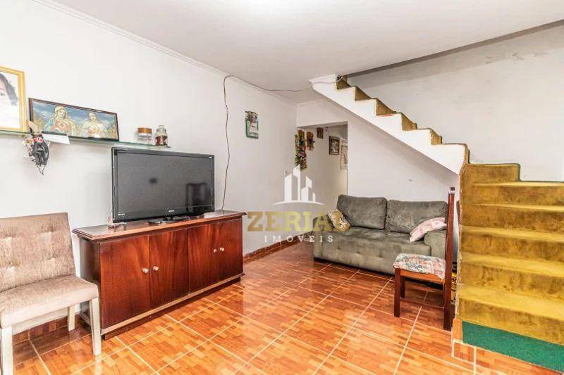 Sobrado à venda com 4 quartos, 180m² - Foto 1