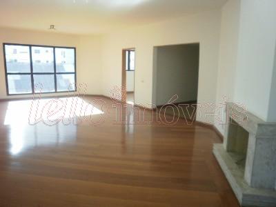 Apartamento para alugar com 4 quartos, 238m² - Foto 1