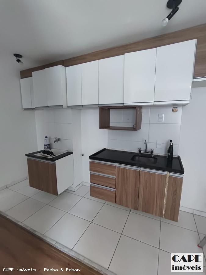 Apartamento para alugar com 2 quartos, 42m² - Foto 2