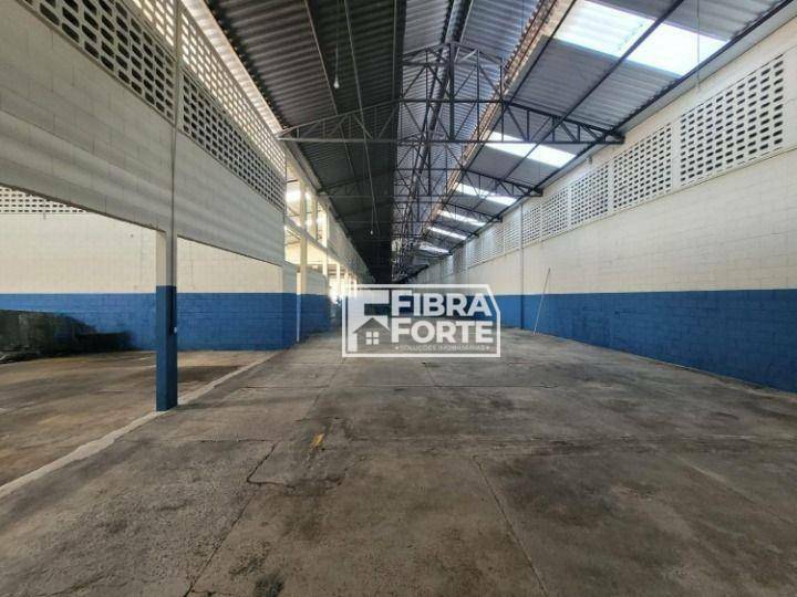 Depósito-Galpão-Armazém para alugar, 1350m² - Foto 17