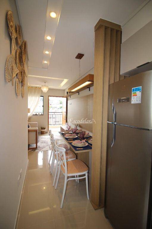 Apartamento à venda com 2 quartos, 42m² - Foto 3