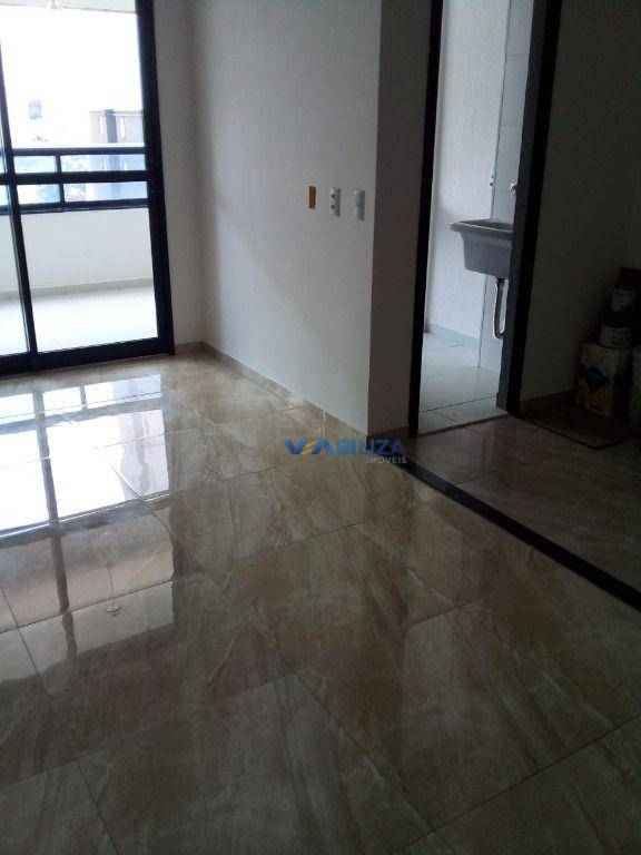 Apartamento à venda com 2 quartos, 69m² - Foto 1