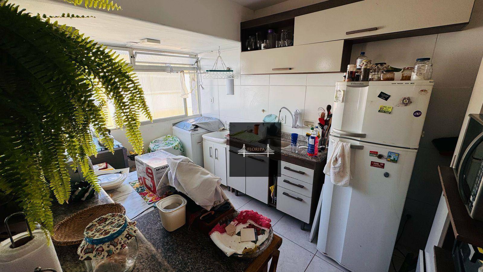 Apartamento à venda com 2 quartos, 44m² - Foto 4