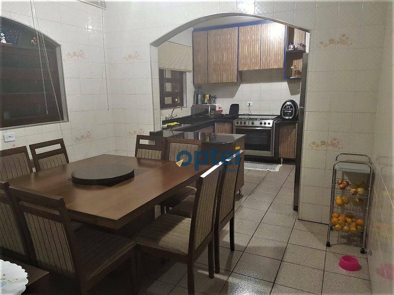 Sobrado à venda com 3 quartos, 235m² - Foto 4